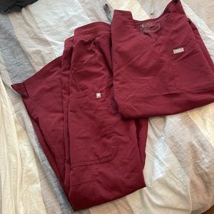 Figs maroon straight pants, and one pocket shirt. Size small.